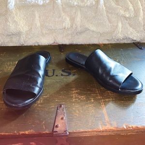 Urban outfitters slides